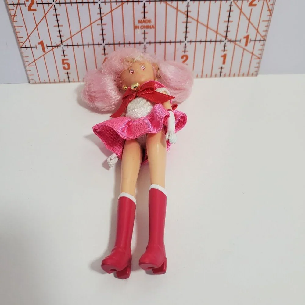 Chibi Moon 5 Inch Doll 1997 Pink Hair Red White Removable Outfit Sailor - Picture 9 of 11